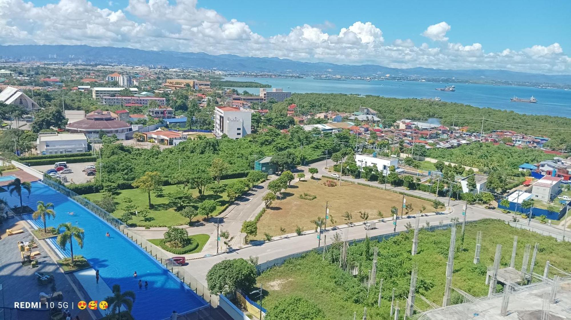 Mactan Newtown Beach Condo Lapu-Lapu City Exterior foto